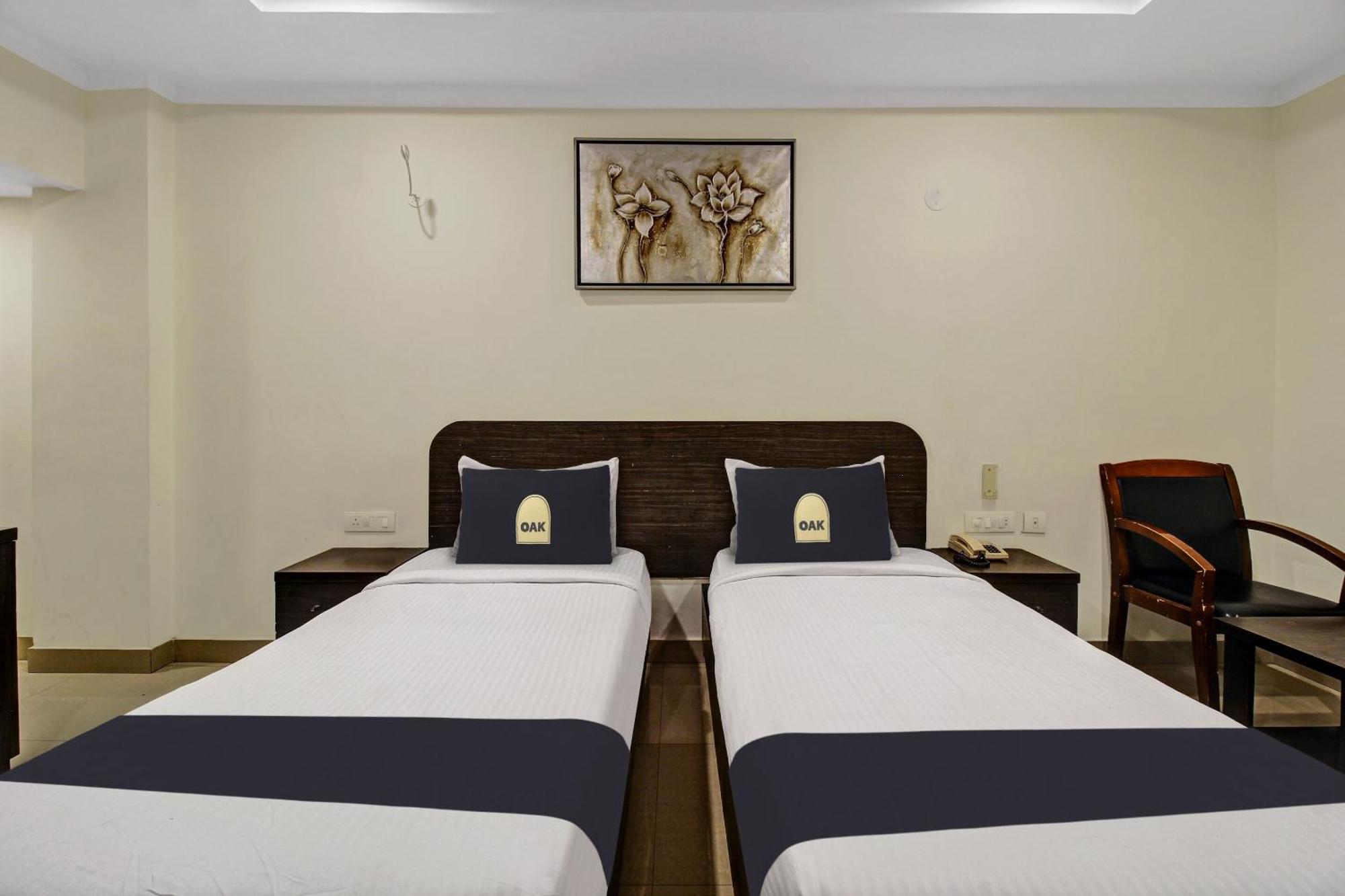 Super Townhouse Oak Lb Nagar Ramoji Hotel Hyderabad Exterior photo